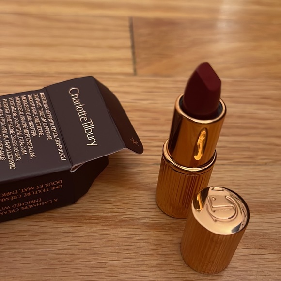 COPY - Charlotte Tilbury walk of no shame Matte Revolution Mini Lipstick - Picture 2 of 5